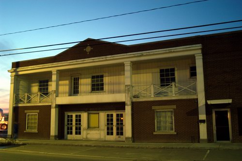 Colonial Theatre - The Colonial Winter 2004 (newer photo)